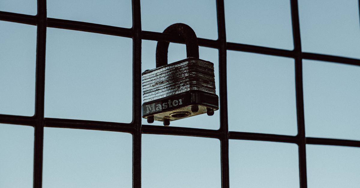 How to Spot and Avoid Locksmith Scams in New York City — Empire Locksmith NYC